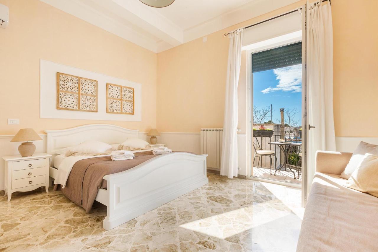 Dimora Le Tre Muse Guesthouse Lecce Exterior foto