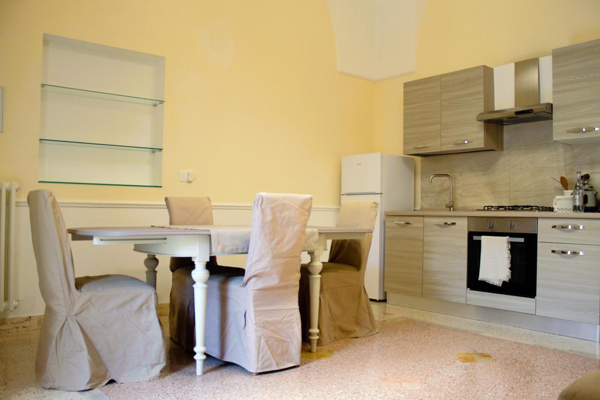 Dimora Le Tre Muse Guesthouse Lecce Exterior foto